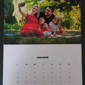 Calendar Personalizat cu 12 poze - Cadouri Personalizate cu Poze